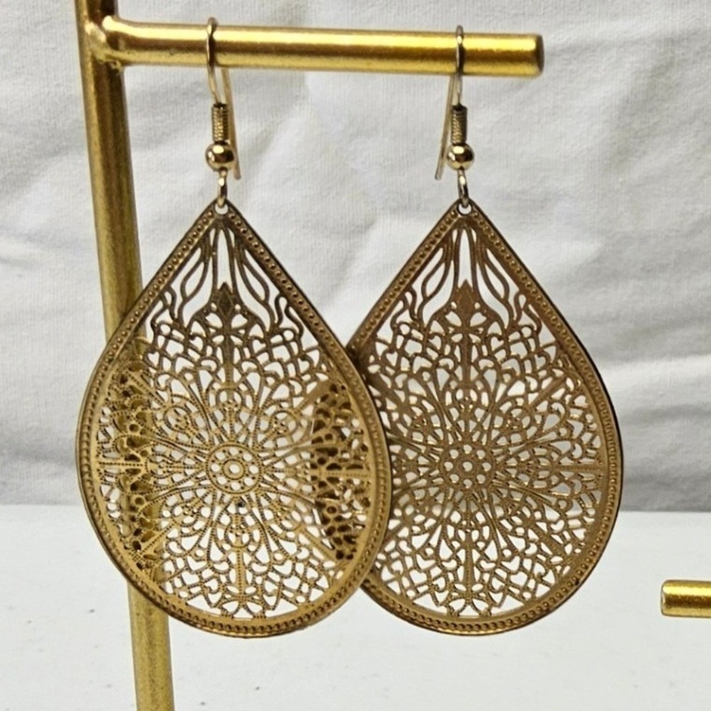 Filigree Teardrop Earrings Womens Gold Tone Boho Mandala Dangle